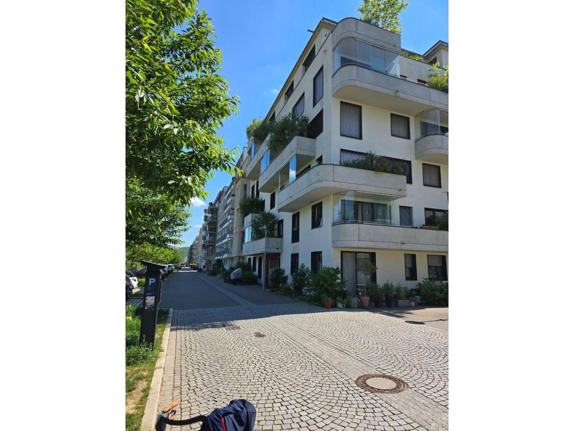 Stadtnahes Gaestezimmer Im Penthouse Bei Esi Tuebingen Exterior photo